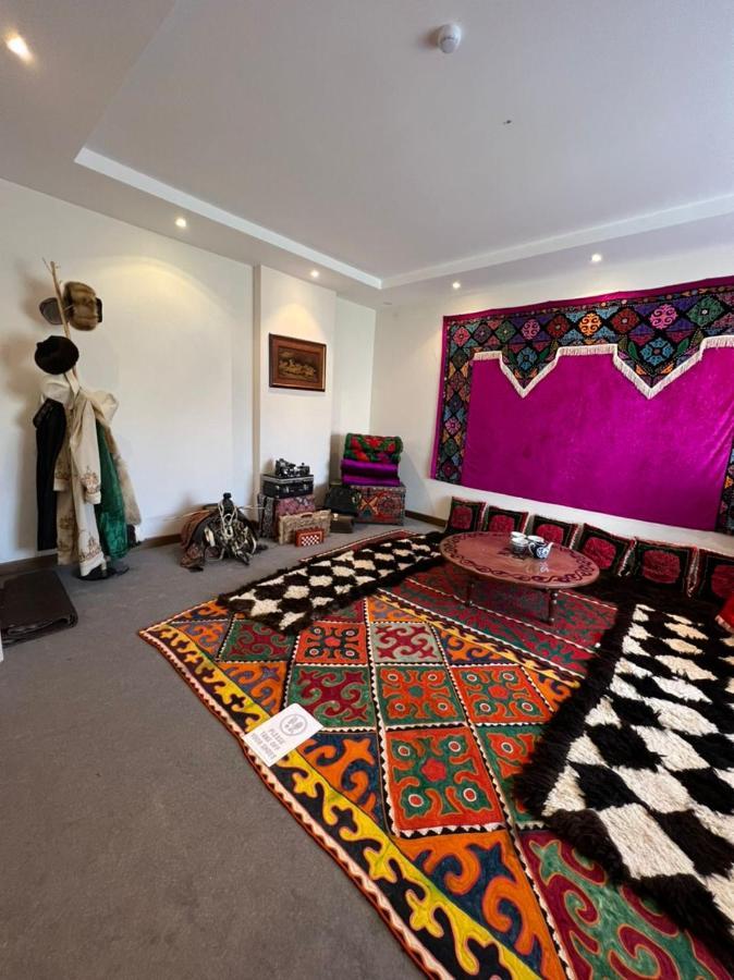 Naryn Grand Khan Tengri 4* מראה חיצוני תמונה