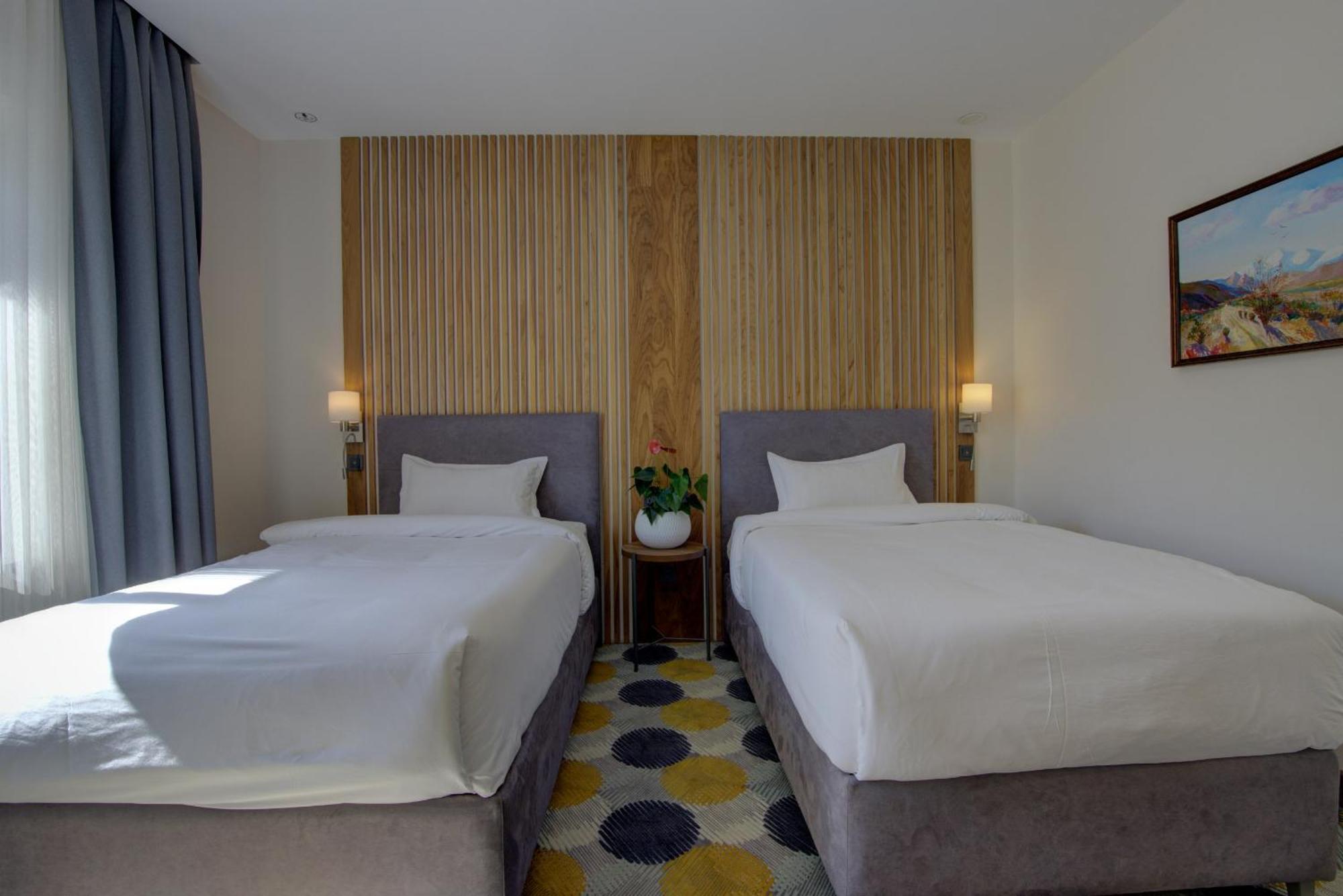 Naryn Grand Khan Tengri 4* מראה חיצוני תמונה